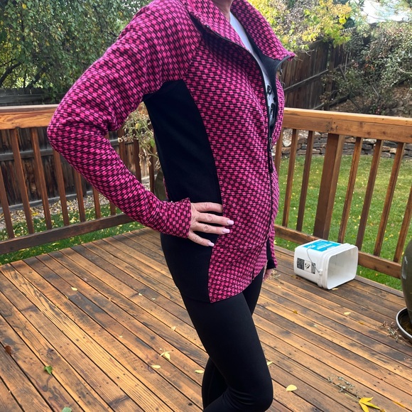 Lululemon Jacket - Picture 3 of 14